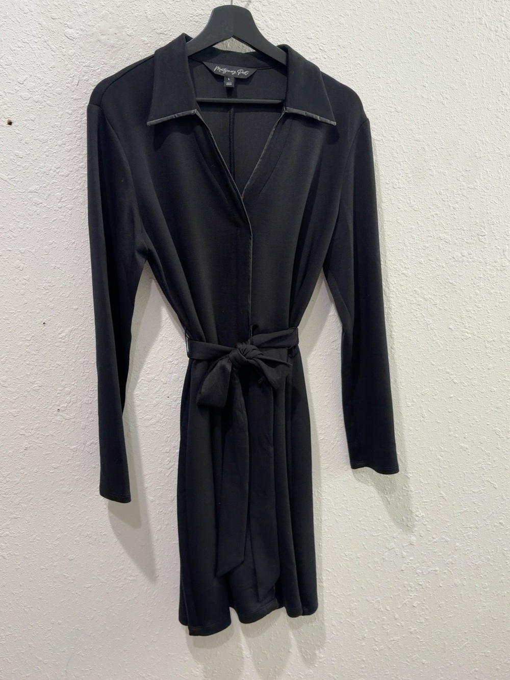 Women’s Black Long-Sleeve Shirt Dress with Waist Tie